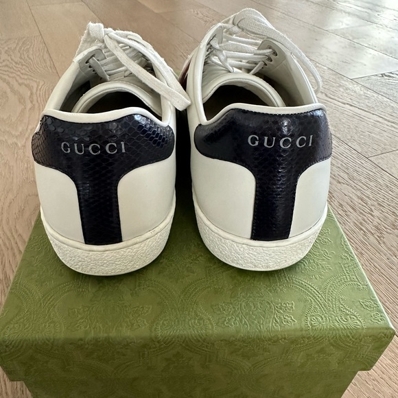 Men’s Gucci sneakers - Picture 2 of 8